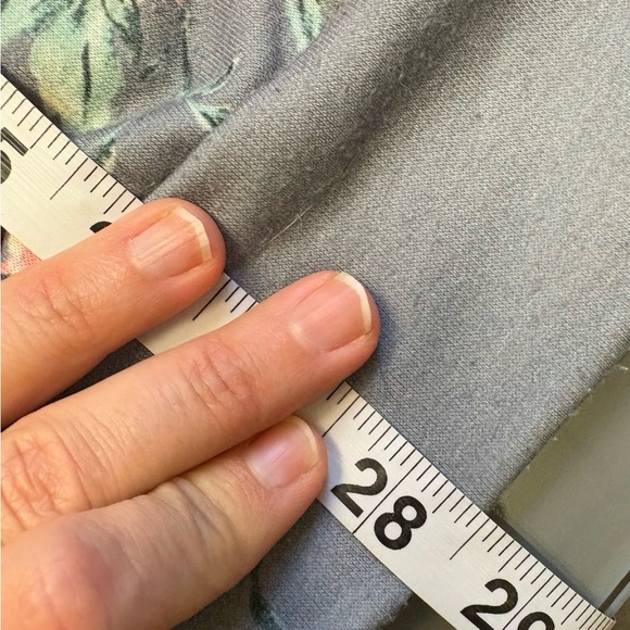 Pinkblush Maternity floral grey long sleeve comfortable feminine hoodie size M - Picture 9 of 9